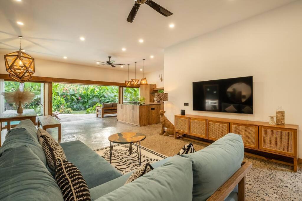 Vila Designer New 3Bdr - Lush Garden+Pool Gili Trawangan Exteriér fotografie